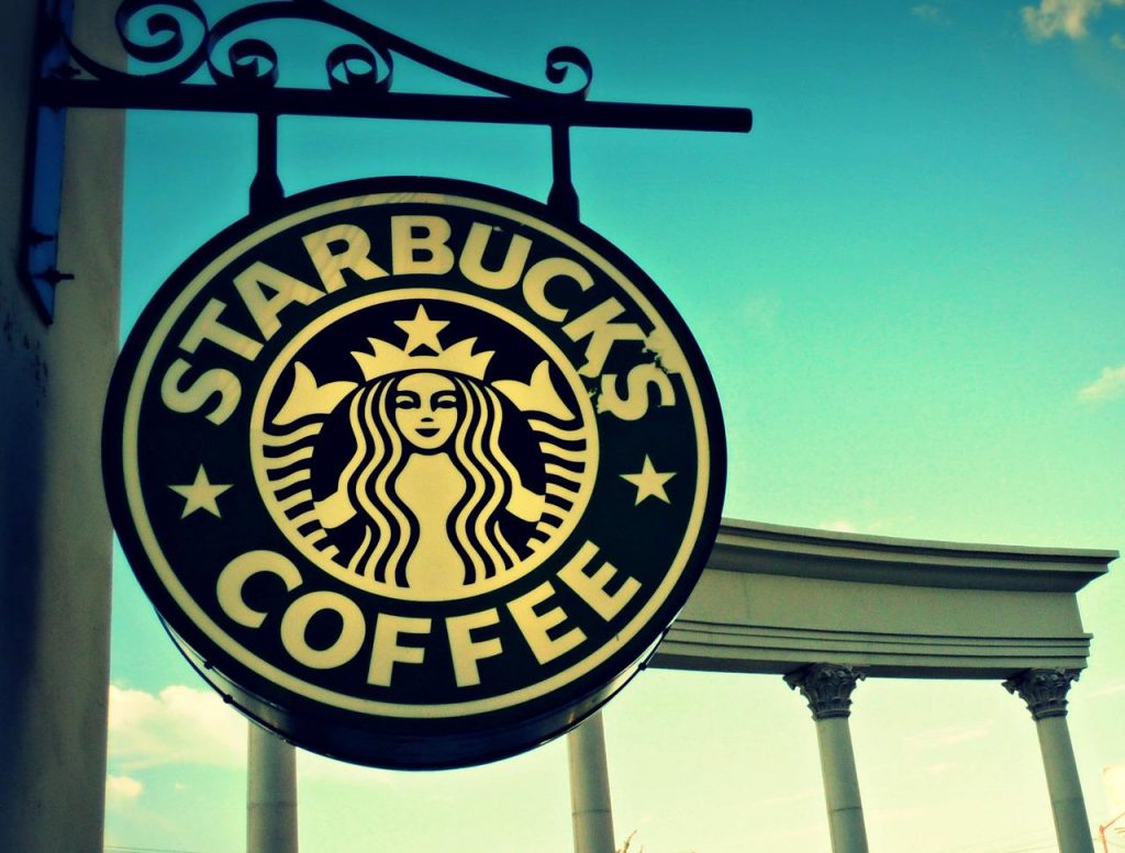 Llega a 200 el número de cafeterías de Starbucks sindicadas en EEUU