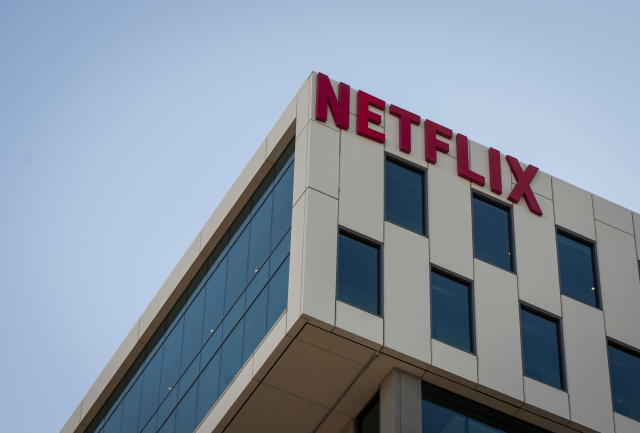 Netflix y Microsoft se unen para ofrecer planes de suscripción con anuncios