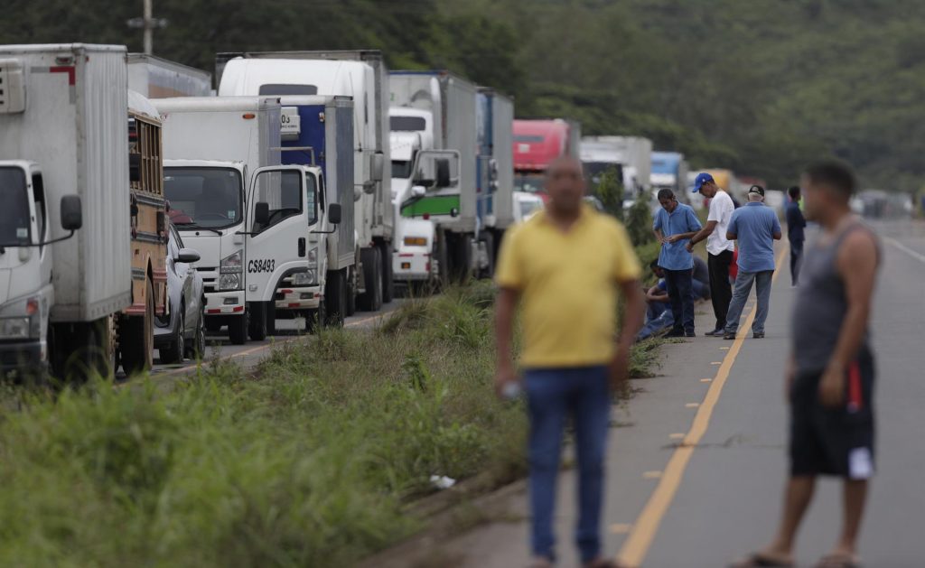 Paralizado transporte de carga terrestre con Centroamérica por protestas en Panamá