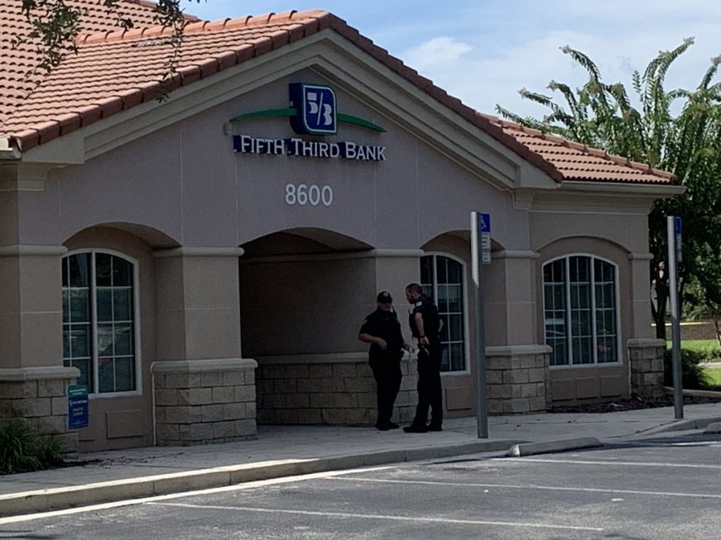 Hombre armado robó un banco en Orlando