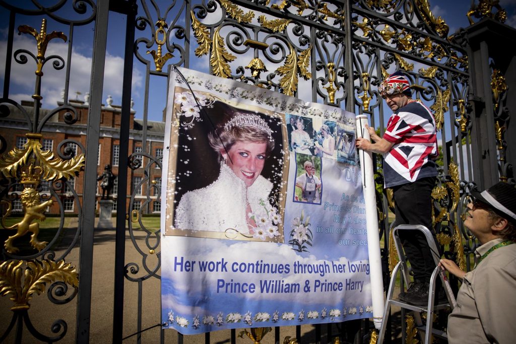 Se cumplen 25 años de la muerte de Diana de Gales, icono también en la pantalla