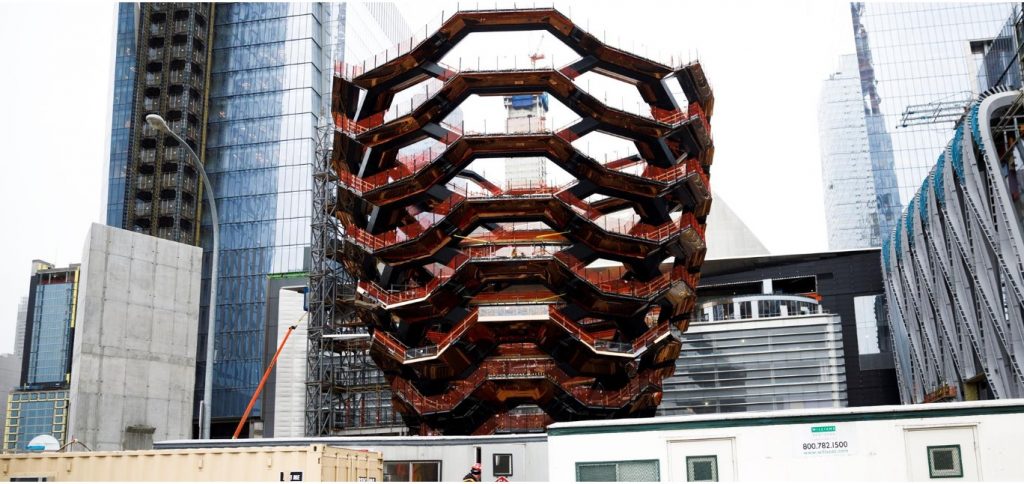 Icónica escultura The Vessel en Nueva York se dota de una red antisuicidios
