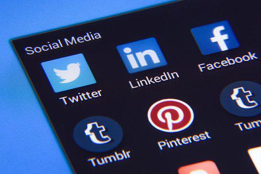 Twitter renovará Spaces con canales de voz temáticos y un resumen diario