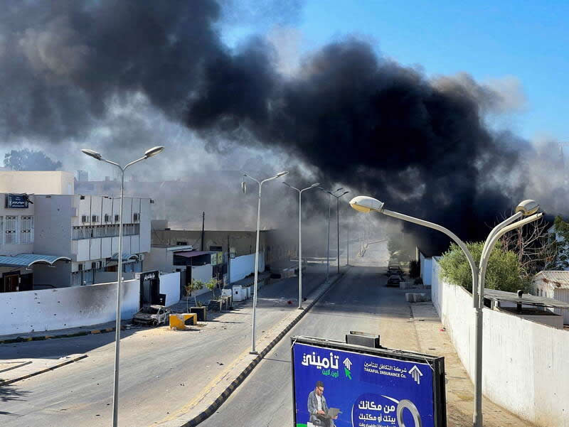 Al menos 13 muertos durante los intensos enfrentamientos entre milicias rivales en Trípoli
