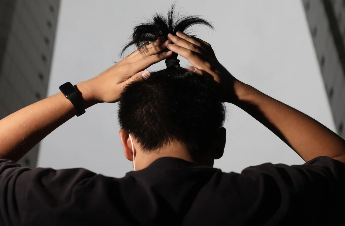 Estudiante que se negó a cortarse el pelo pierde batalla legal en Hong Kong