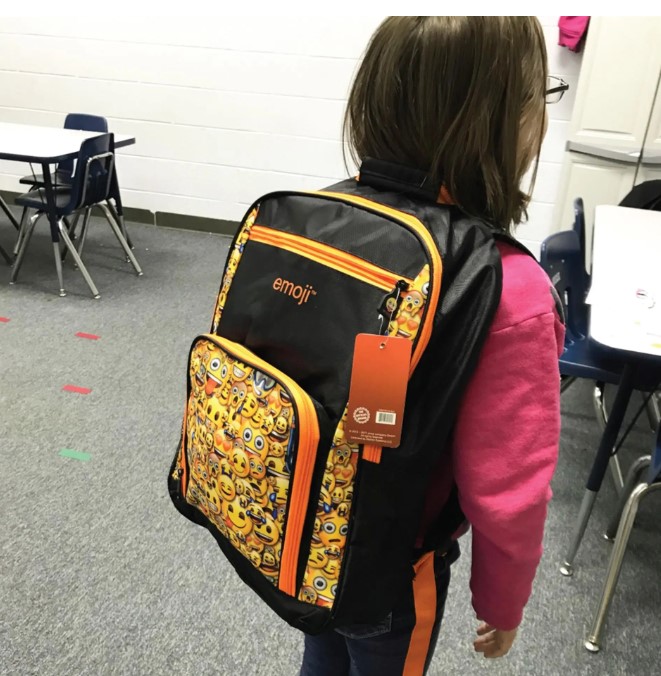 Mochilas antibalas contra la epidemia de tiroteos escolares en EEUU