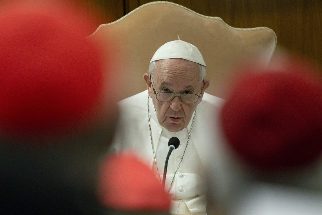 El papa asistirá a la Vitae Summit y se reunirá con artistas como Denzel Washington y J Balvin
