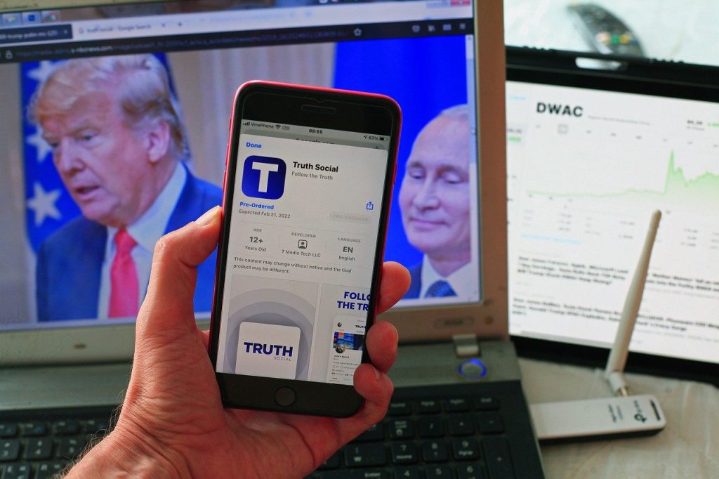 Bloqueada en Android red social de Trump por violar normas de moderación