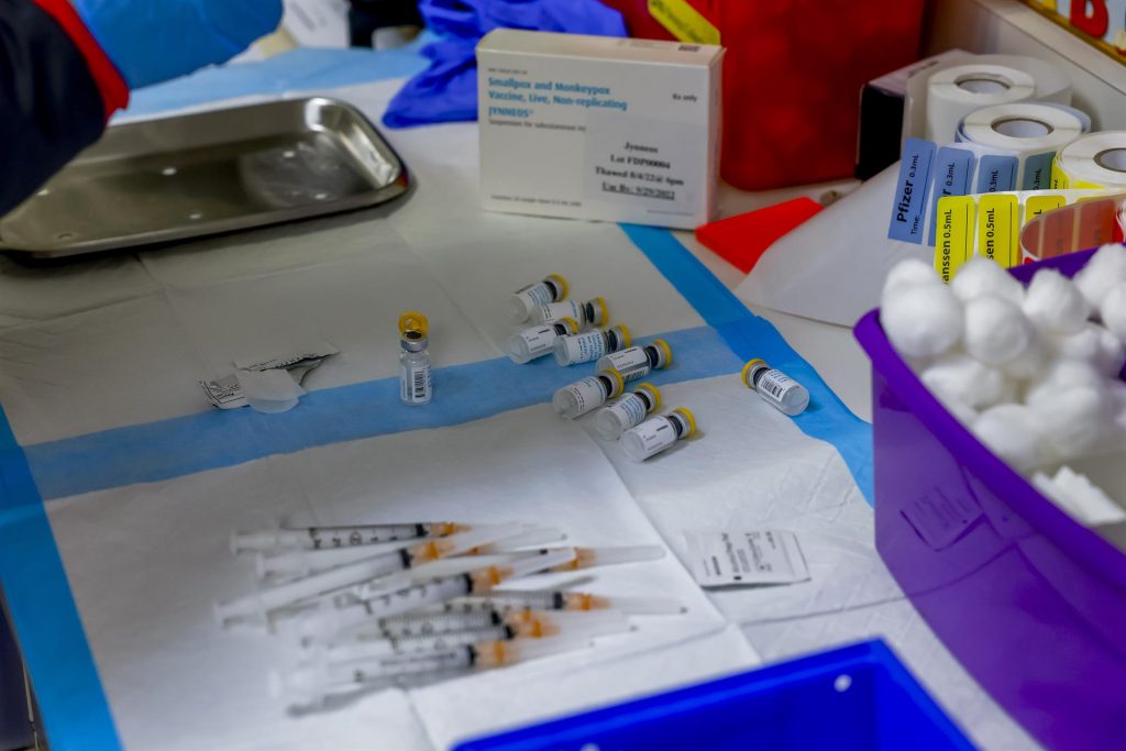 Un estudio concluye que 40 % de pacientes con viruela del mono sufren complicaciones