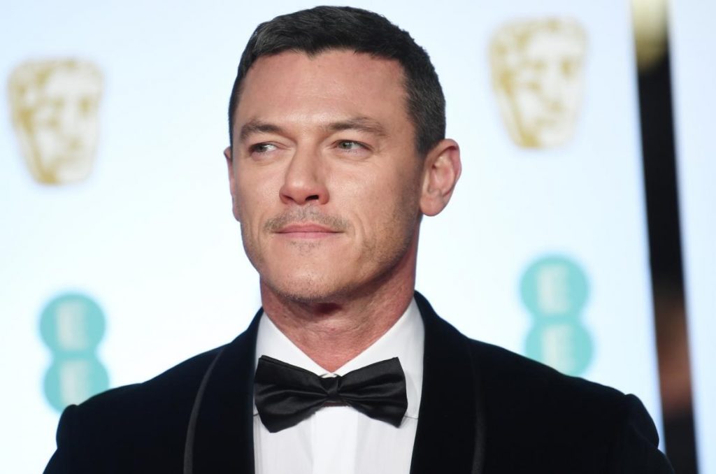 Luke Evans anuncia nuevo disco, "A song for you", y dueto con Nicole Kidman