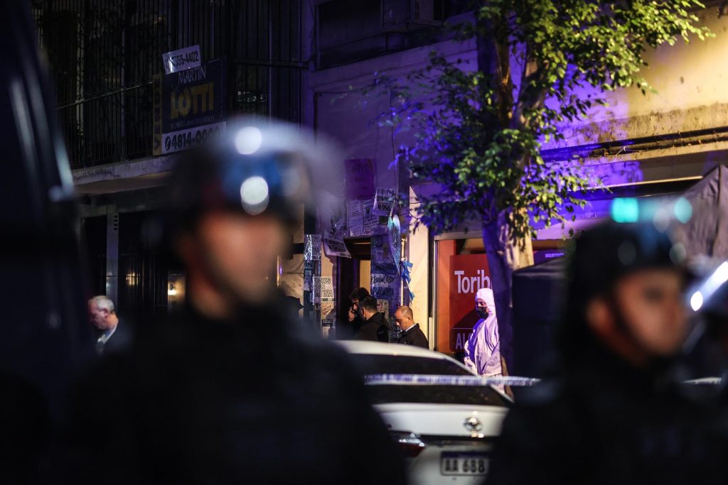 Policía registró la casa del atacante de Cristina Fernández