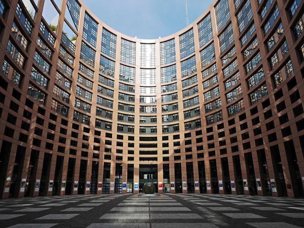Rusia deja 17.450 demandas pendientes tras su salida del Tribunal de Estrasburgo