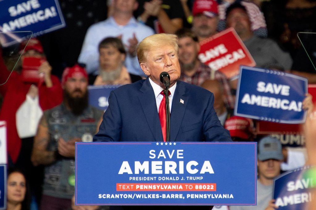 Nuevo libro revela que Trump se negaba a dejar la Casa Blanca después de las elecciones