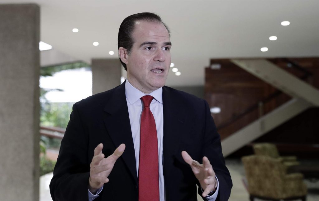 BID destituye a su presidente Mauricio Claver tras aventura con una subordinada