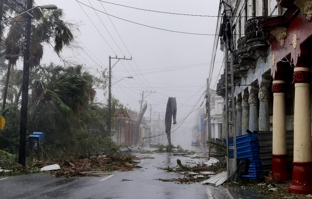 2 días después del paso de Ian gran parte de Cuba sigue sin electricidad