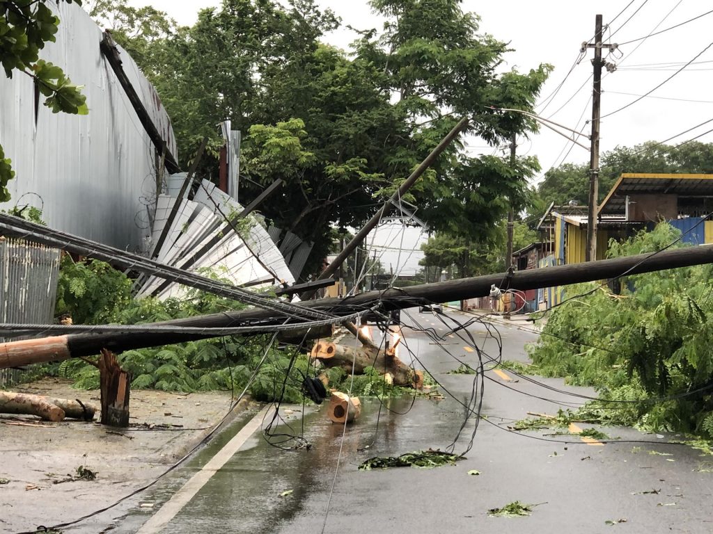 3 días después del paso de Fiona solo 27 % de Puerto Rico tiene luz
