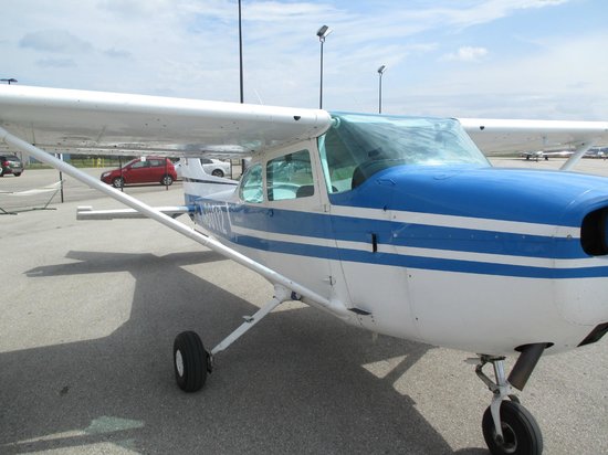 Dos avionetas involucradas en un incidente en el Aeropuerto Ejecutivo de Orlando debido a mal clima
