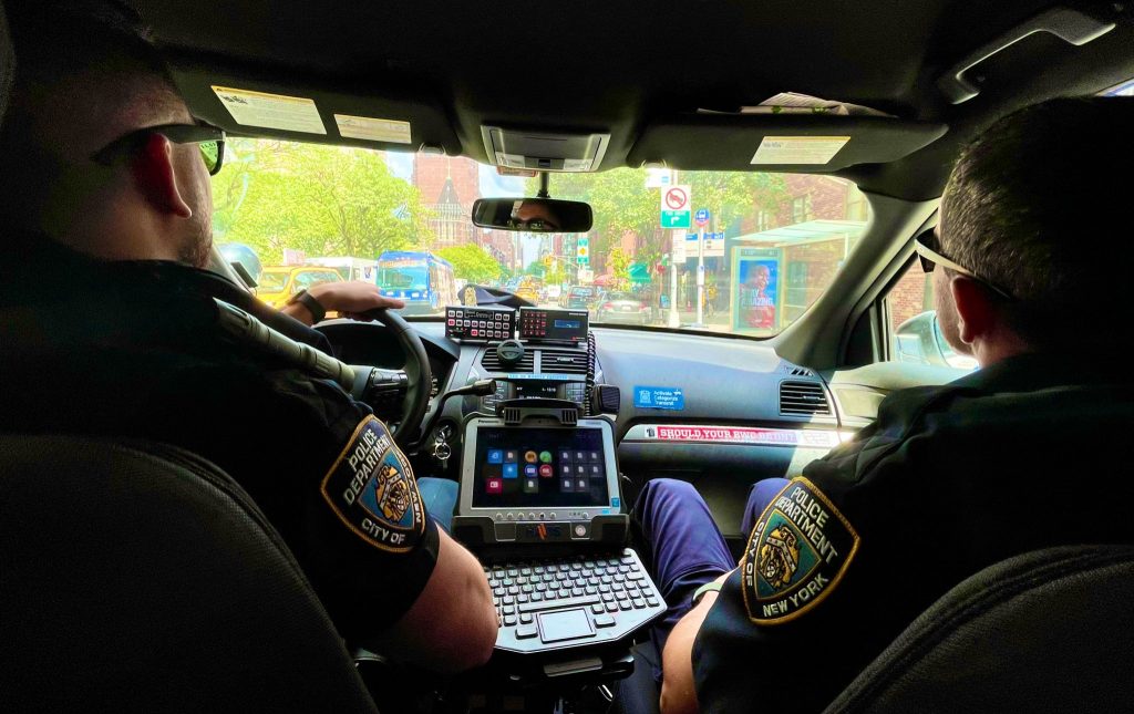 (+Video) Impresionante persecución automovilística en Nueva York para robar US$ 20 mil