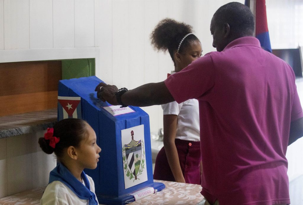 Cuba realiza histórico referendo sobre el matrimonio igualitario y la gestación solidaria