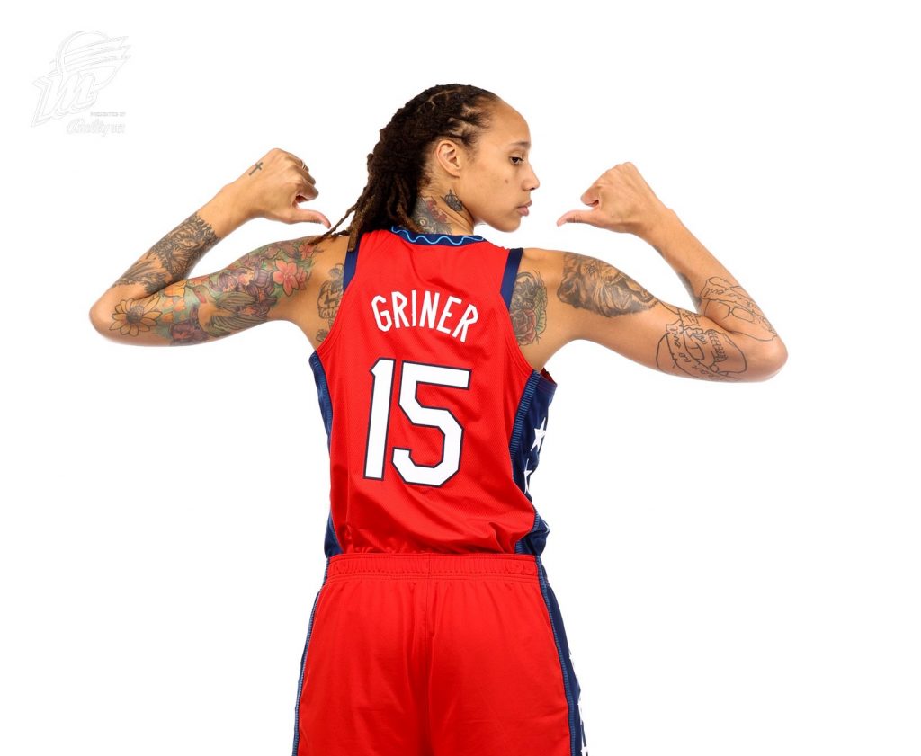 Selección de Estados Unidos retiró el número 15 de Griner hasta que sea liberada