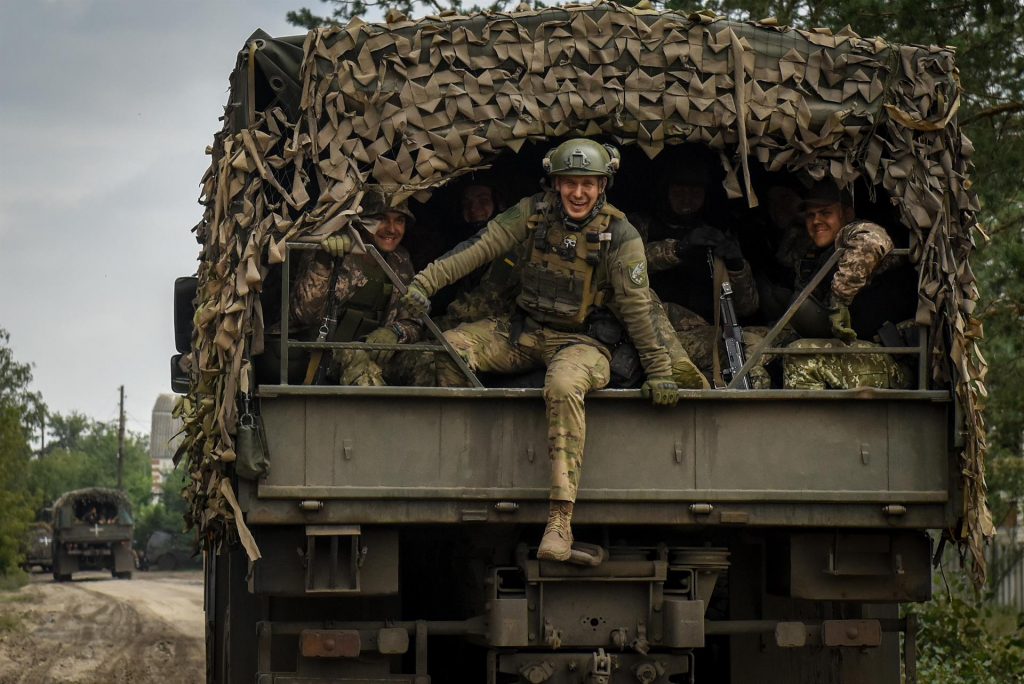 Ucrania lleva la iniciativa en el frente de guerra, aseguró Zelenski
