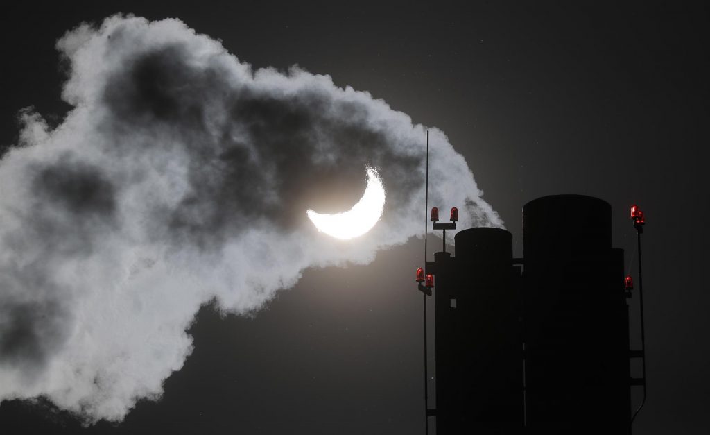 Así se vio el eclipse de Sol en Europa, noreste de África y Asia
