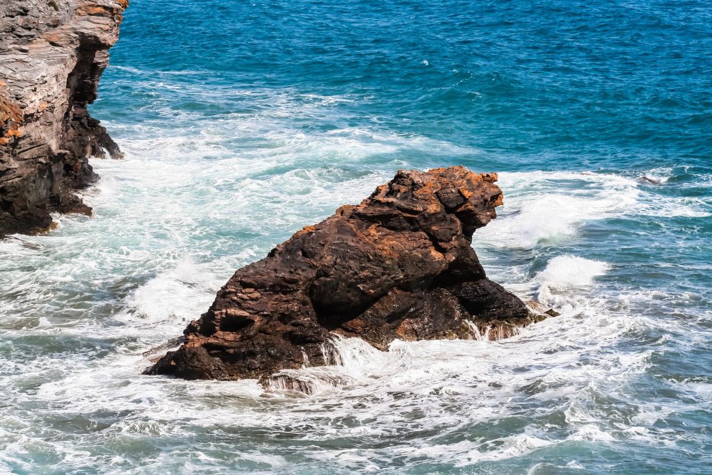 Confirman que es posible generar electricidad a partir del agua salada