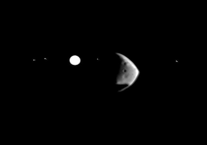 Raro encuentro entre lunas de Júpiter y de Marte