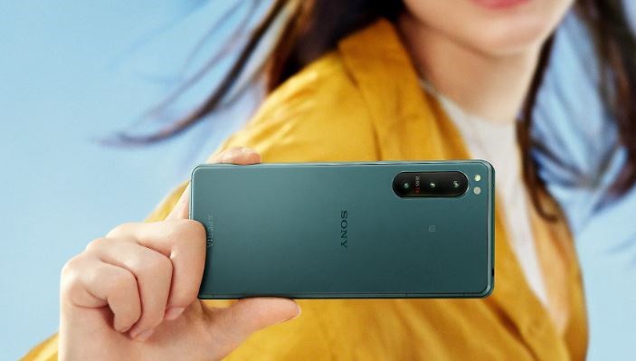 Sony cree que la calidad de las lentes de los 'smartphones' superará a la de las cámaras réflex "en los próximos años"