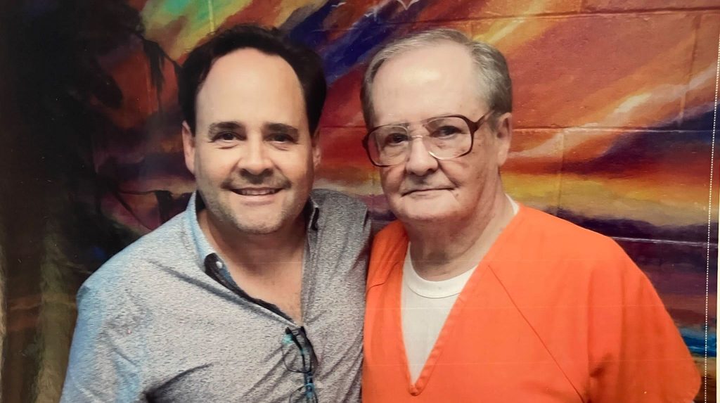 Hijo de ecuatoriano de 84 años condenado a muerte en Florida pide la revisión de su sentencia
