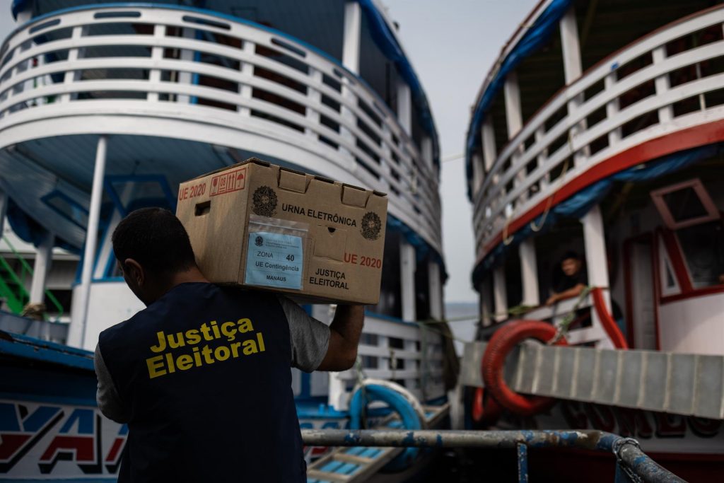Lula acapara el interés en vísperas de las elecciones de Brasil
