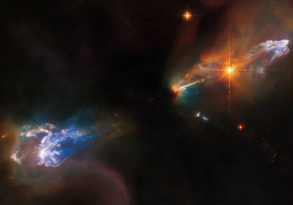 Telescopio Hubble captó la turbulencia de las estrellas recién nacidas