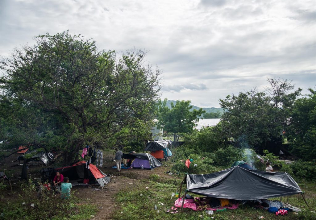 Más 2,7 millones de migrantes indocumentados fueron detenidos en un año en la frontera de EEUU