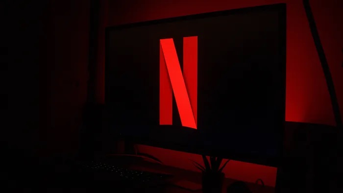 Netflix anunció un plan más barato que incluye publicidad y se adelanta a Disney+