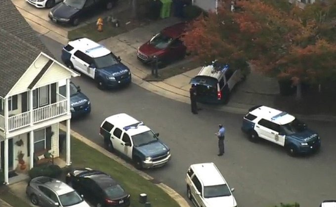 Autoridades informan de varios muertos, entre ellos un Policía, en un tiroteo en Raleigh en EEUU