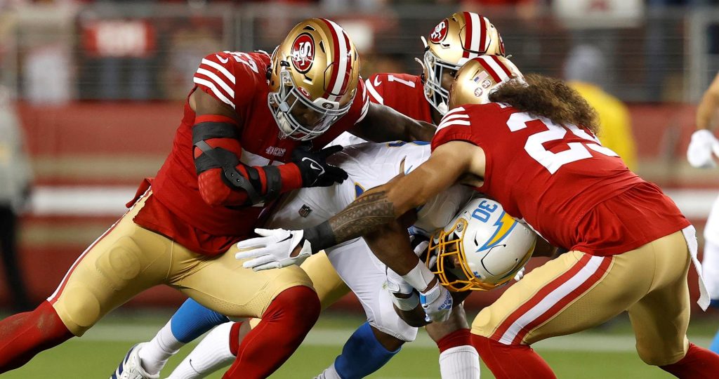 Kelce decidió el triunfo sobre los Chargers