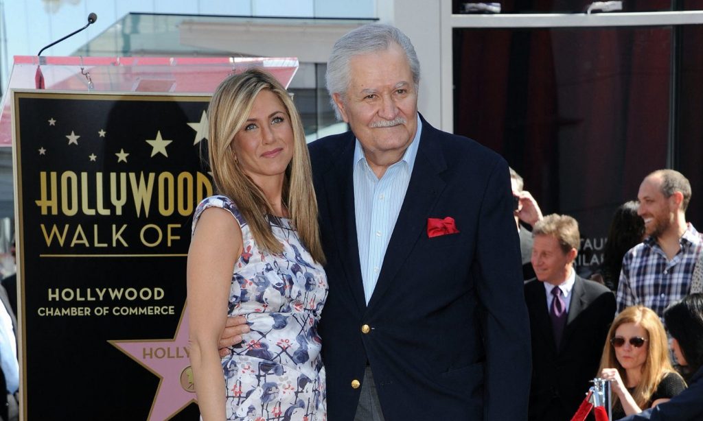 El mensaje de Jennifer Aniston tras la muerte de su padre