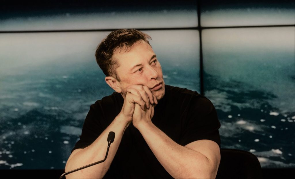 Juicio por la multimillonaria remuneración de Musk en Tesla incia este lunes
