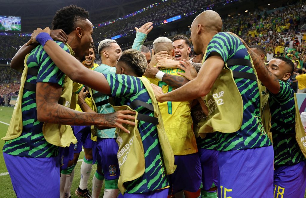 Brasil vence con espectáculo de Richarlison pero atento a Neymar, dice prensa