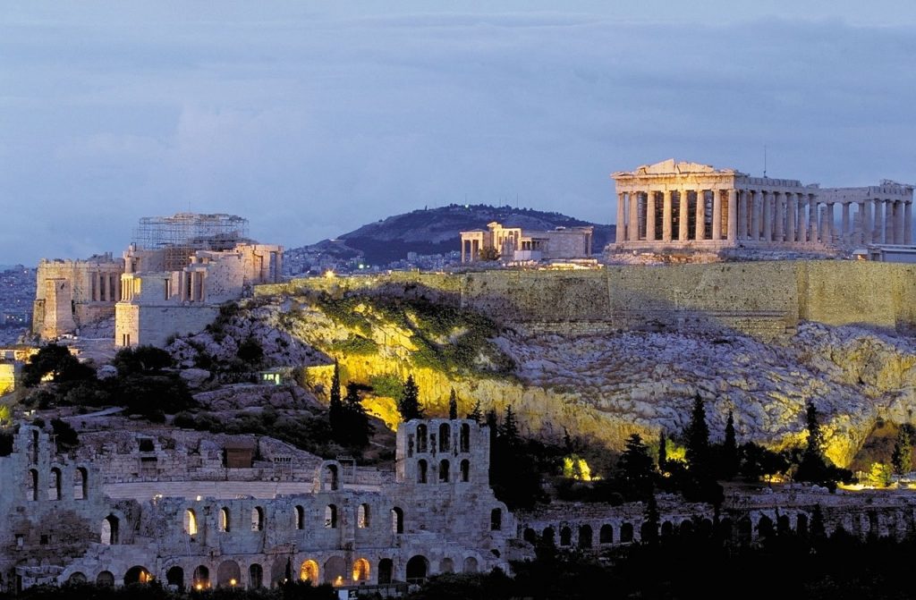 Salen a la luz restos de edificio de la época romana en el centro de Atenas
