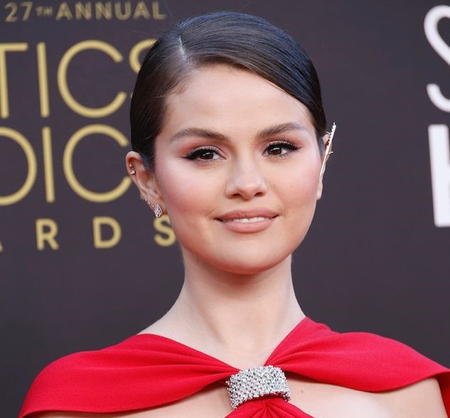 Selena Gómez se sincera sobre su bipolaridad y por qué contempló el suicidio
