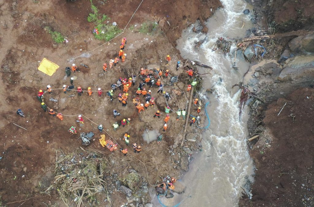 Terremoto del lunes en Indonesia ha dejado 318 muertos