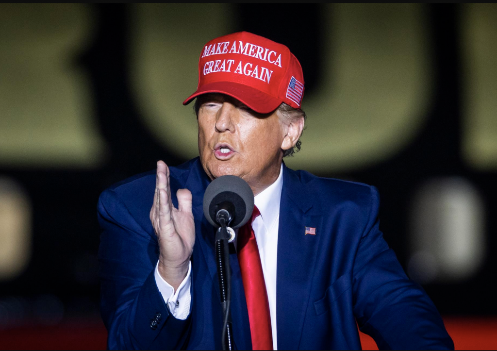 Trump tildó de izquierdista "súper radical" al fiscal que adelanta investigación