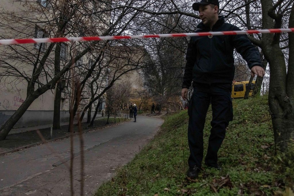 Los rusos minaron camas en jardines de infancia de Járkov, denuncia gobernador