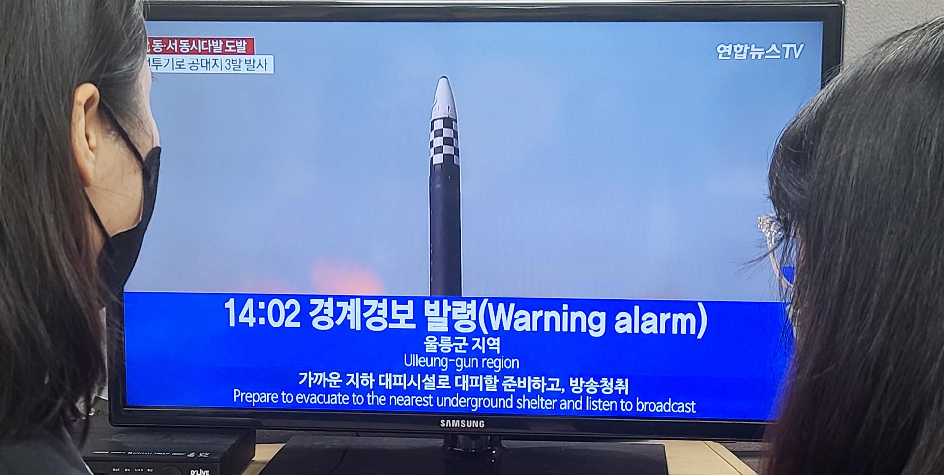 Corea del Norte volvió a lanzar más misiles de largo alcance y alertó a Japón con otro proyectil