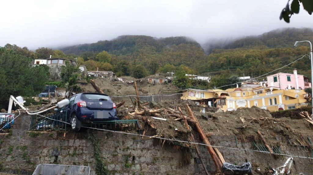 Confirman 3 muertos debido al corrimiento en isla italiana de Ischia