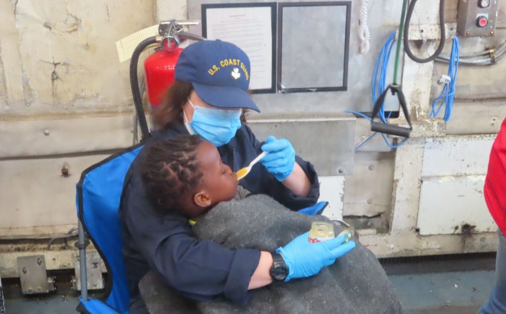 Guardia Costera rescató a 18 haitianos más en naufragio cerca de las costas de Florida