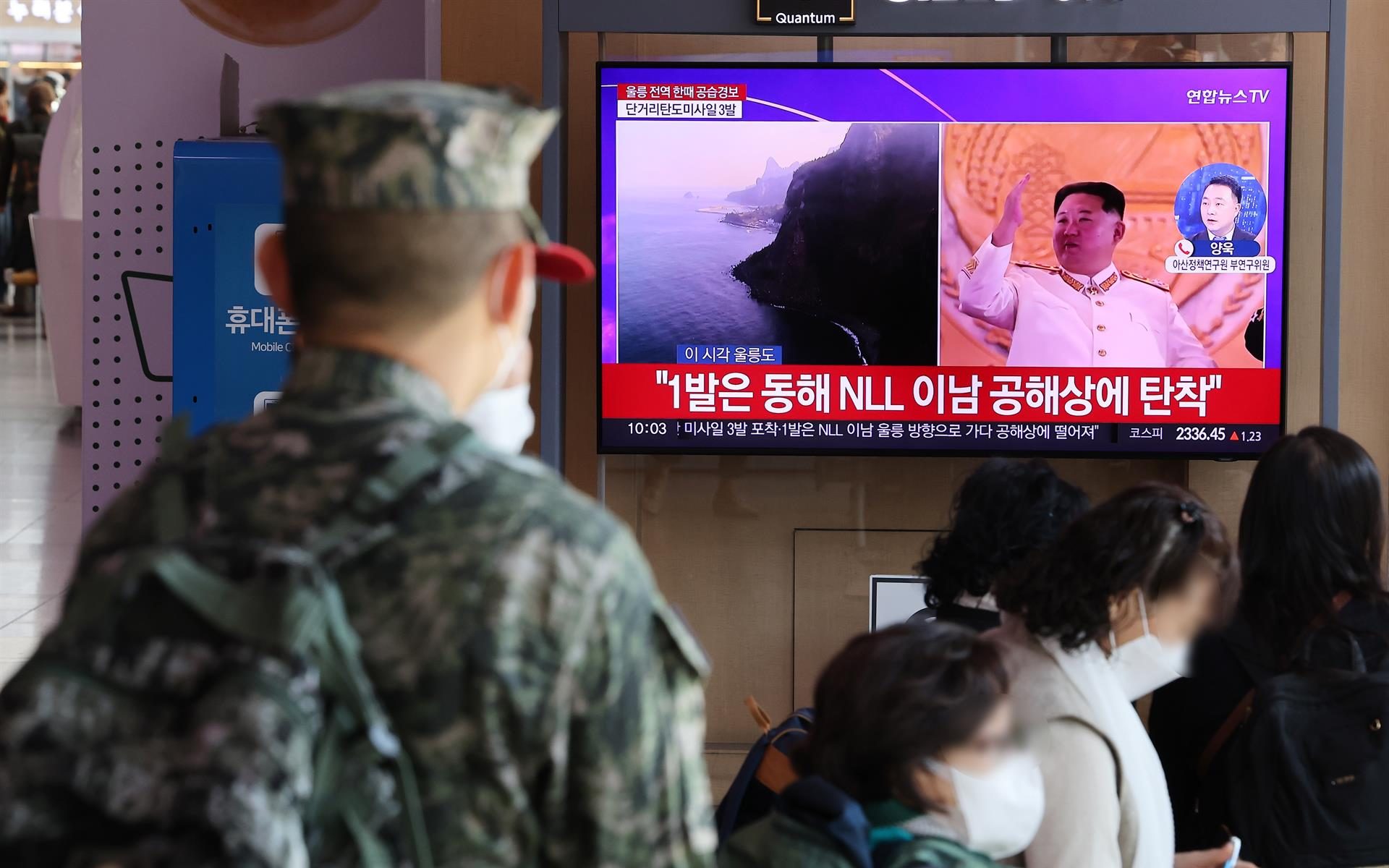 Corea del Norte lanzó 3 misiles y uno cayó en aguas de Corea del Sur