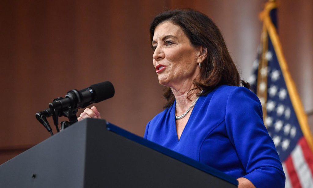 Piden a las autoridades soluciones para los 100 mil niños sin techo en escuelas de Nueva York