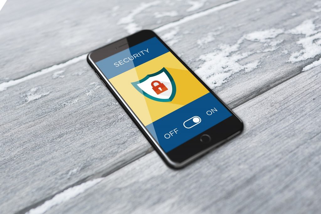 Ciberdelincuentes clonan páginas web de software legítimo y las promocionan mediante Google Ads para desplegar malware